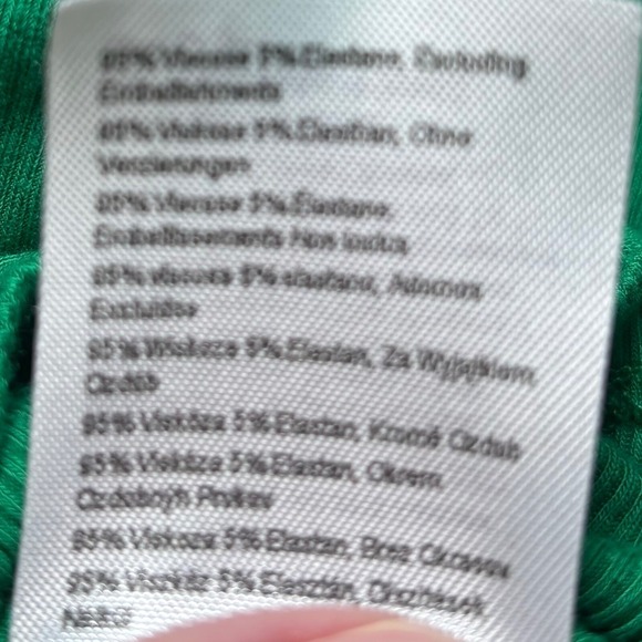 Cotton‎ On Emerald Green Long Sleeve Crop Top Large Y2K Layering Vibrant Bold - Picture 7 of 7